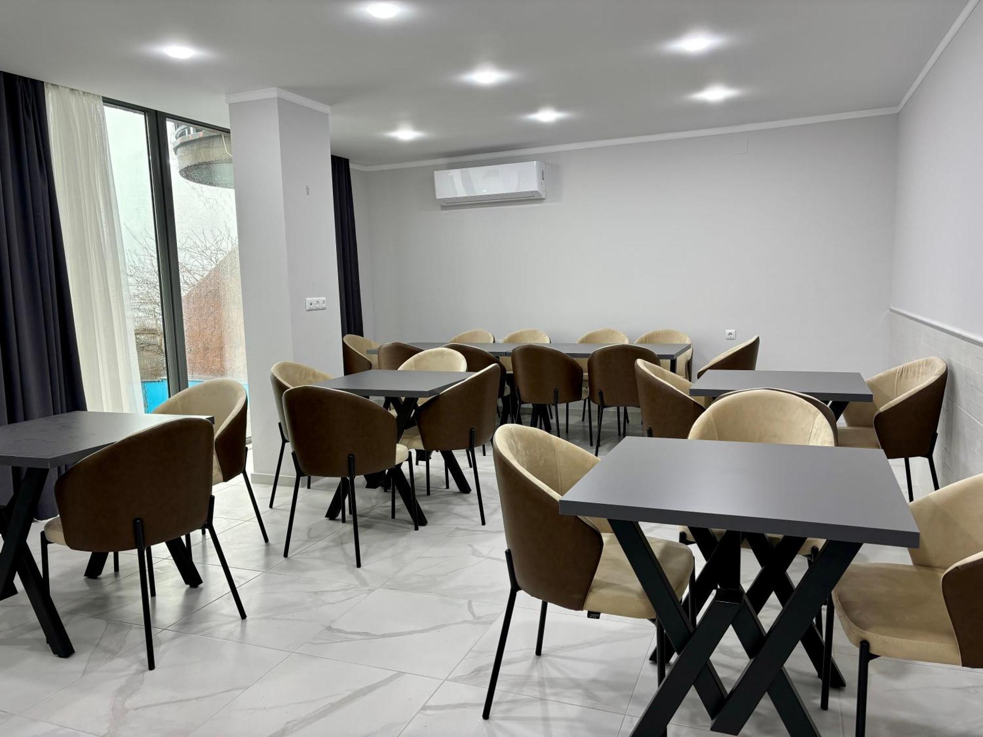 Hillside Inn Batumi Exterior foto